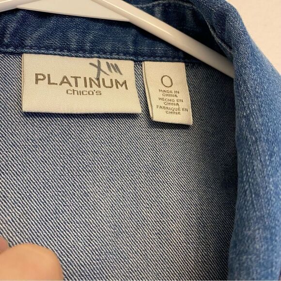 Chicos Platinum embelished DENIM VEST SCATTERED STONES size 0/S/4 - Picture 9 of 11